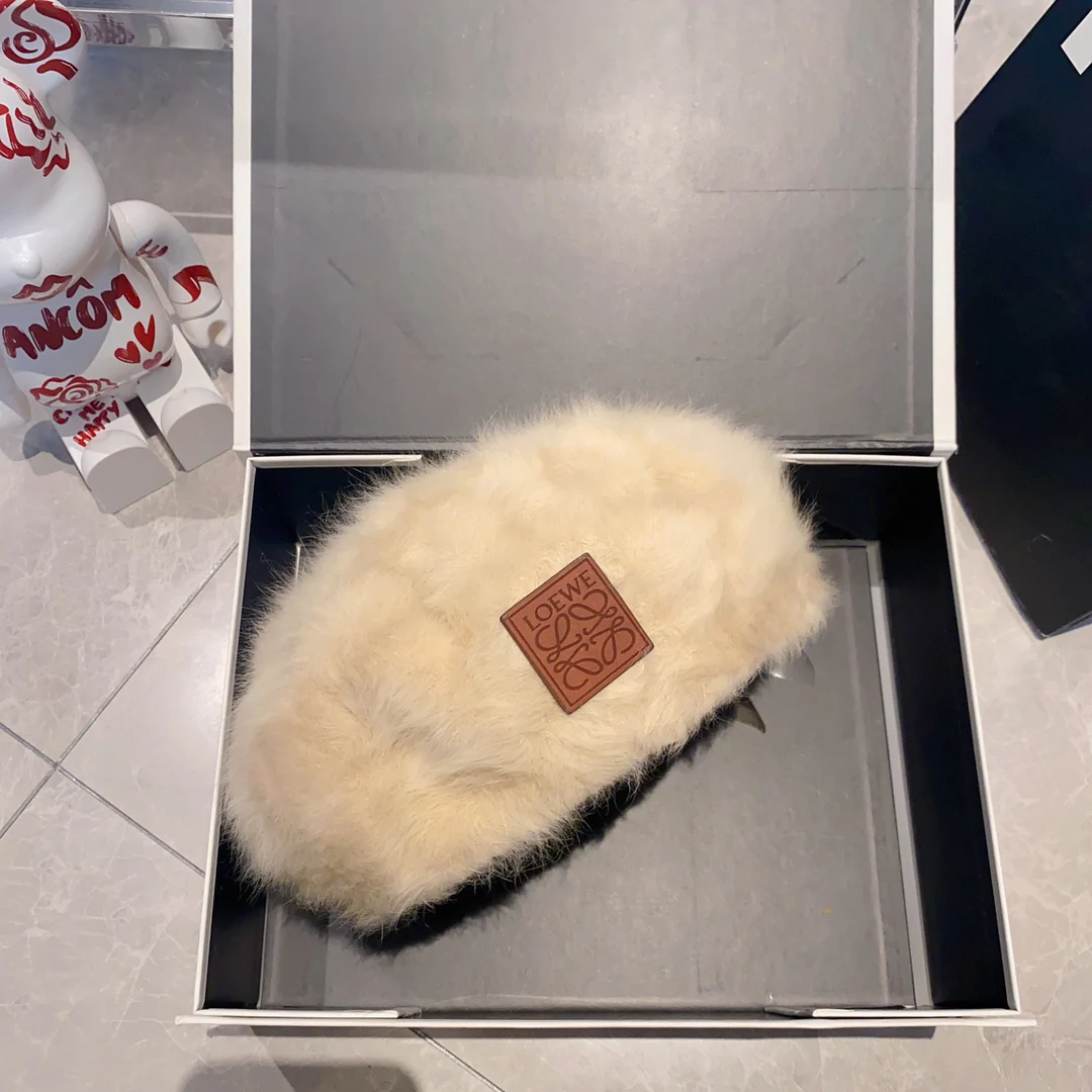 Лолвей - Берет из кроличьей флиса