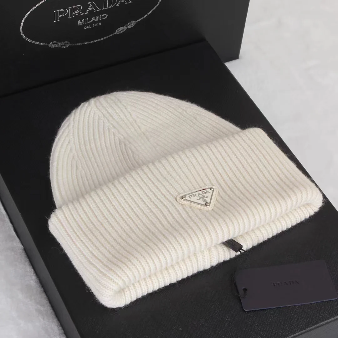 Prada - Вязаная шапка
