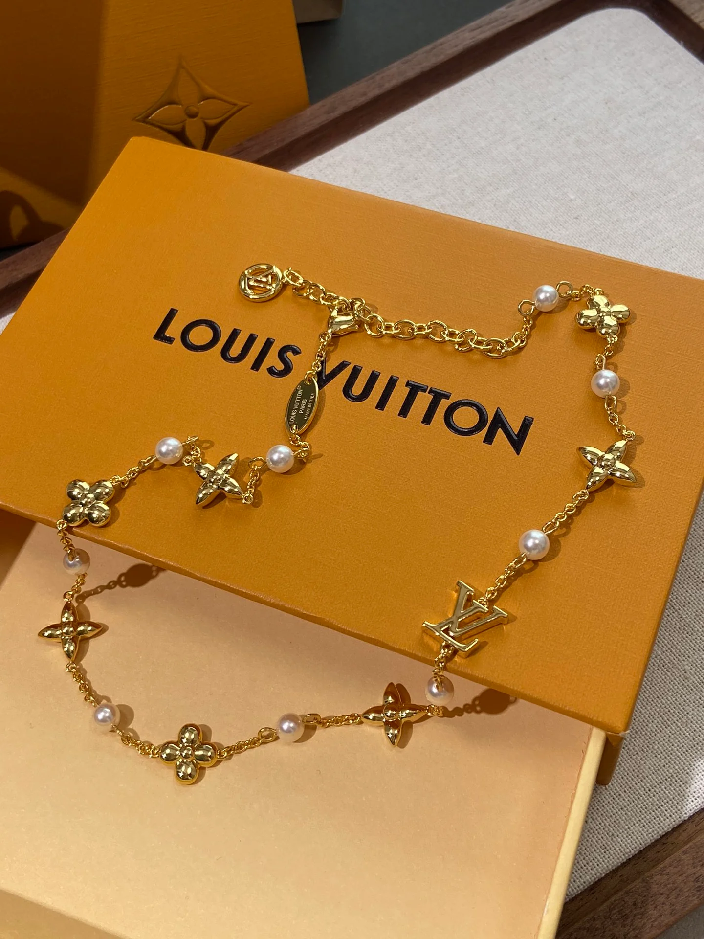 LV-Ожерелье 072