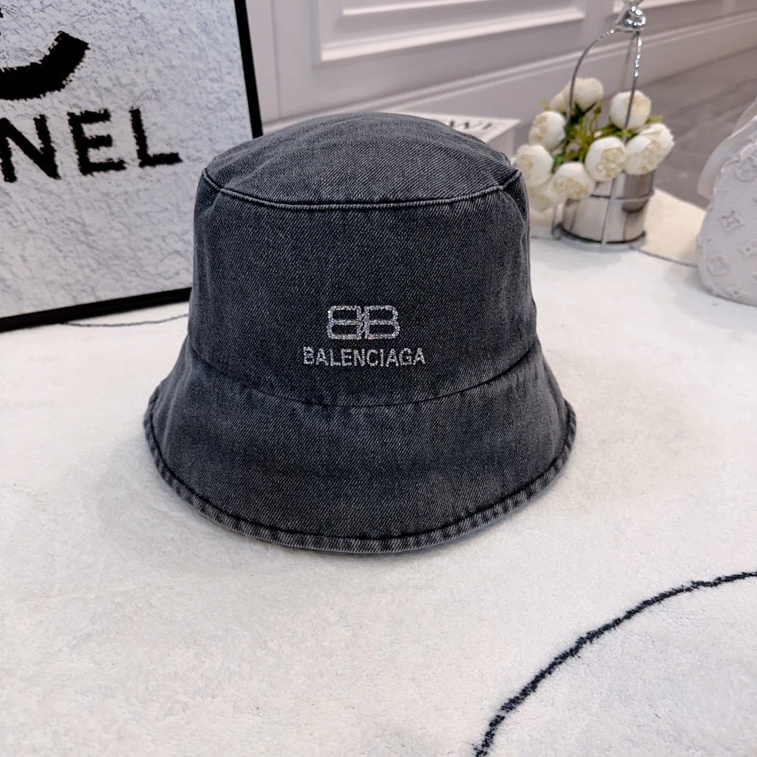 Balenciaga - Ковбойская панама