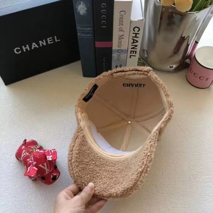 Chanel - Бейсболка из овечьей шерсти