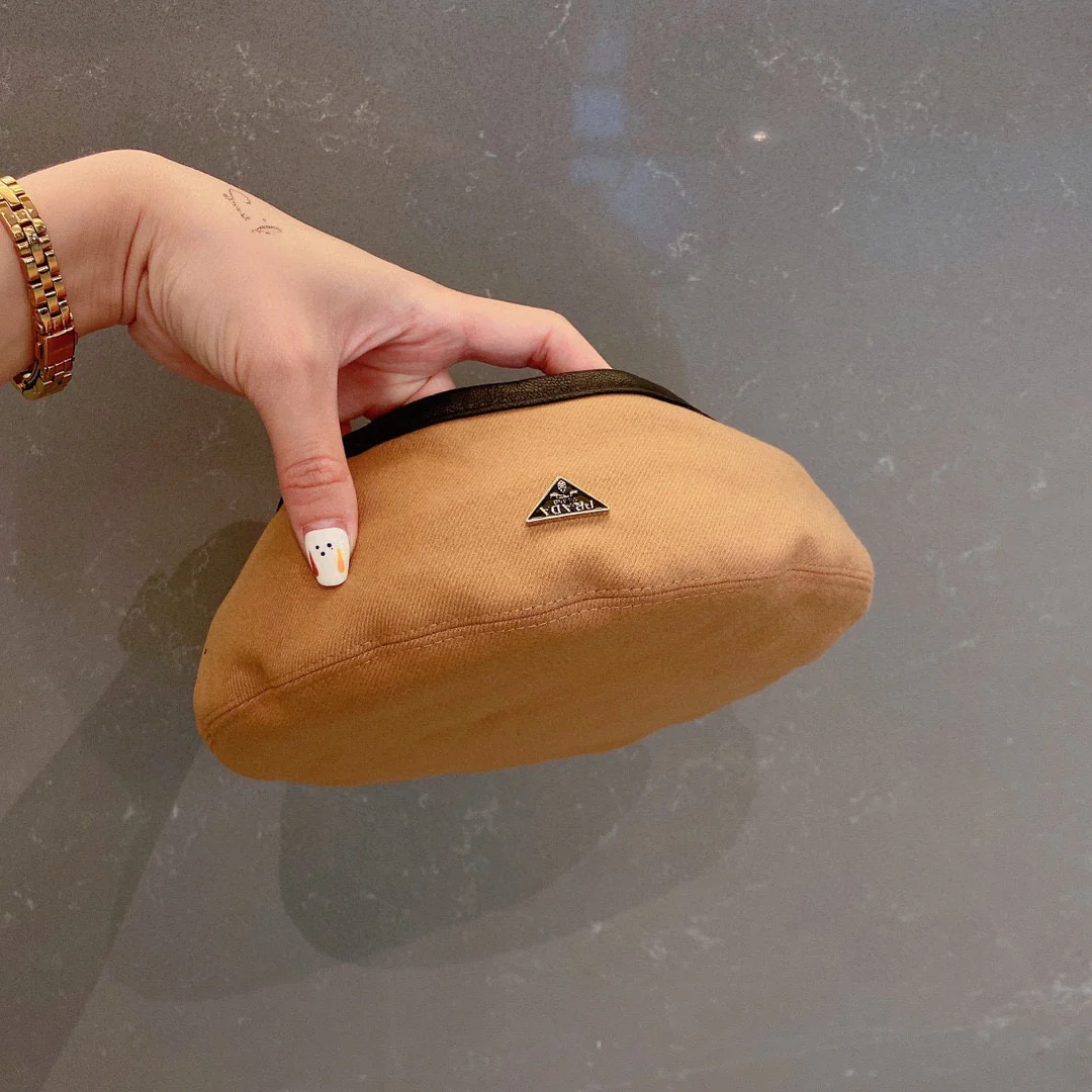 Шерстяной берет Prada - коричневый