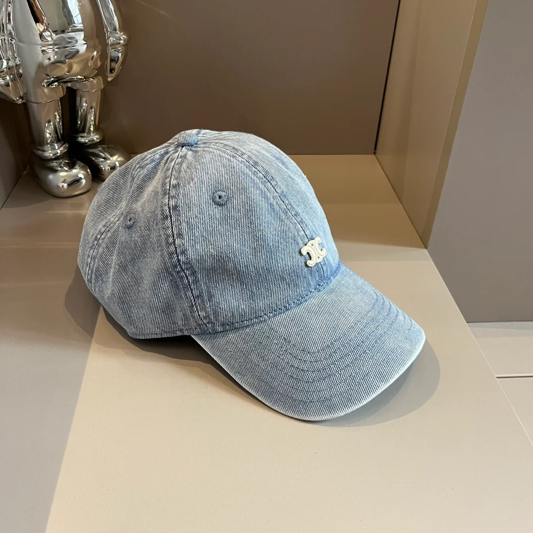 Бейсболка Celine из выстиранного денима - синяя