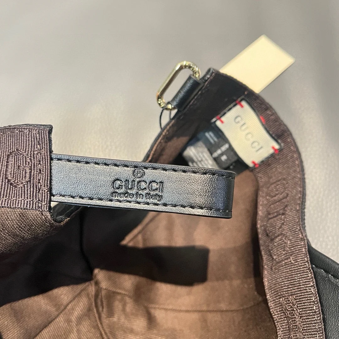 Gucci - Новая бейсболка, созданная в рамках сотрудничества - Черная