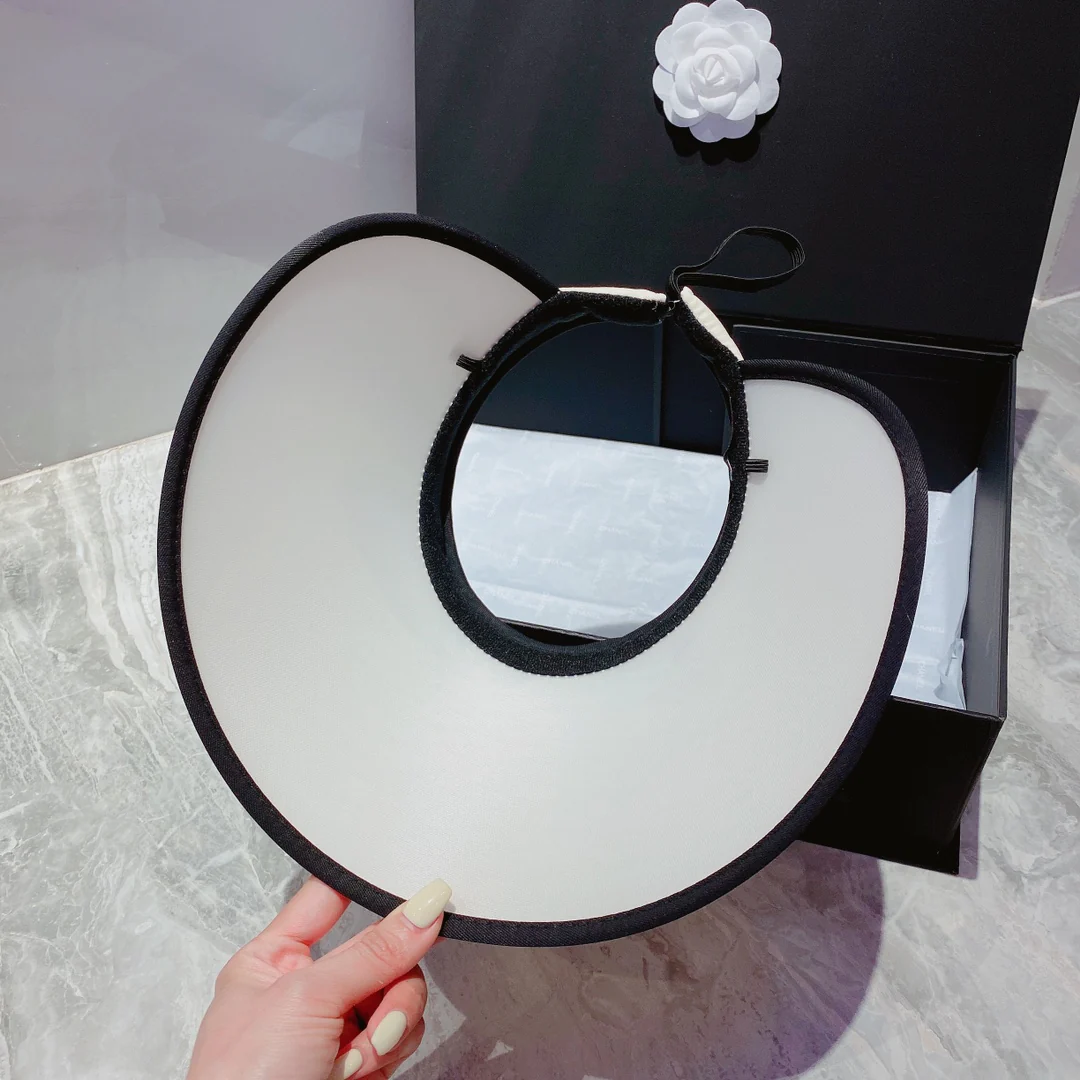 Новинка Chanel 2022 года - Солнцезащитная шляпа - Парик с открытыми губами - Белый