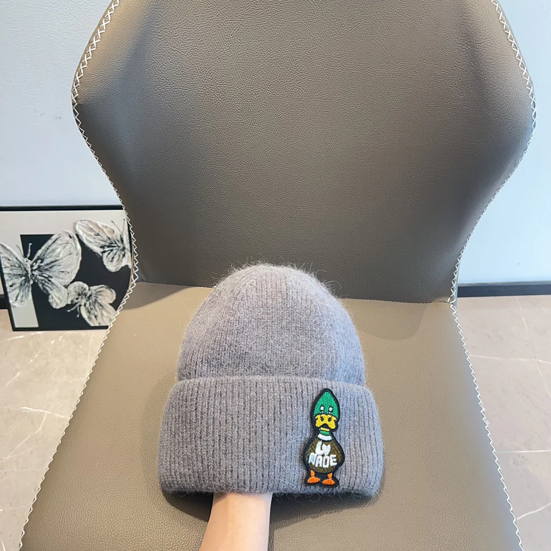 LV - Вязаная шапка 