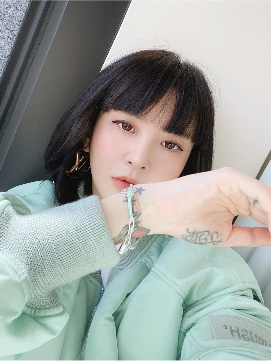 Серьги LV - 10