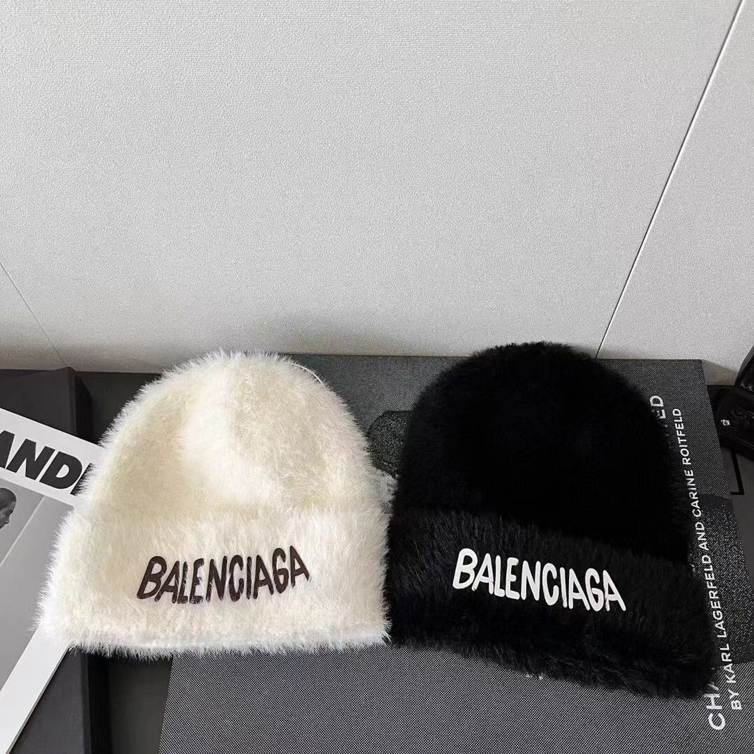 Balenciaga - Шапка