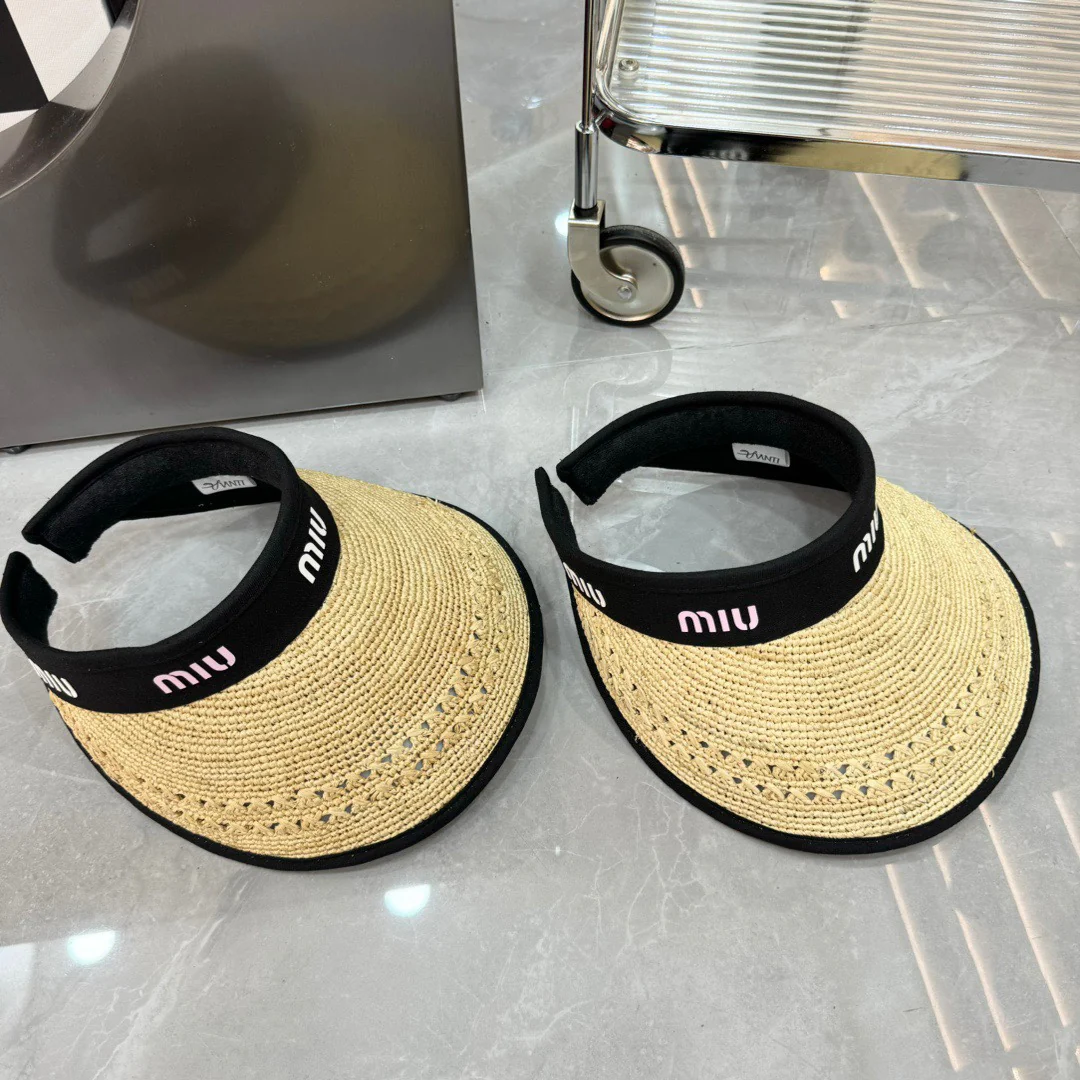 Новая рафиевая шляпа Miu Miu весна/лето 2024