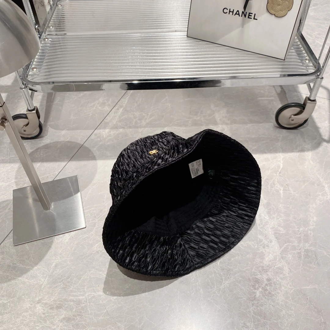 Новинка сезона весна/лето 2023 от Chanel - Рыбацкая шляпа - Черная