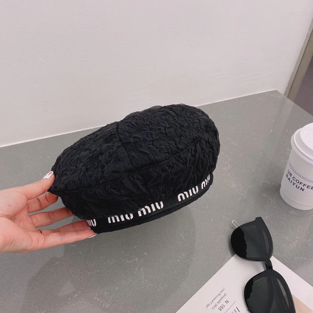 Сетчатый берет Miu Miu - черный