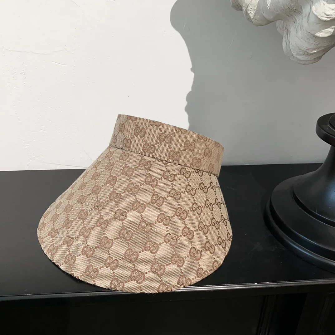 Gucci - Новая солнцезащитная шляпа с монограммой - Цвет 