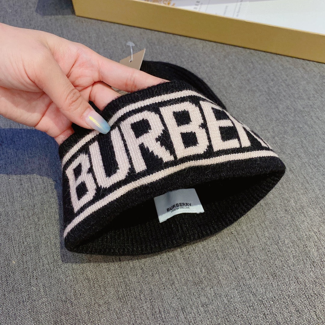 Burberry - Вязаная шапка-бини - Унисекс - Черная