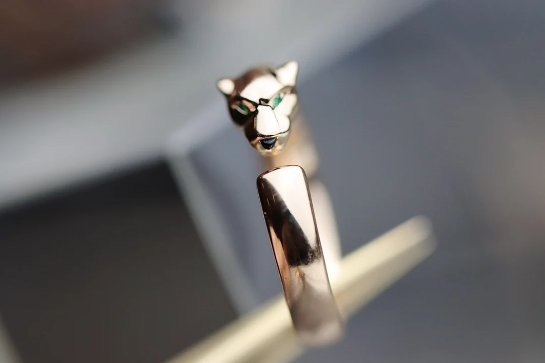 Кольцо Cartier - розовое золото 008