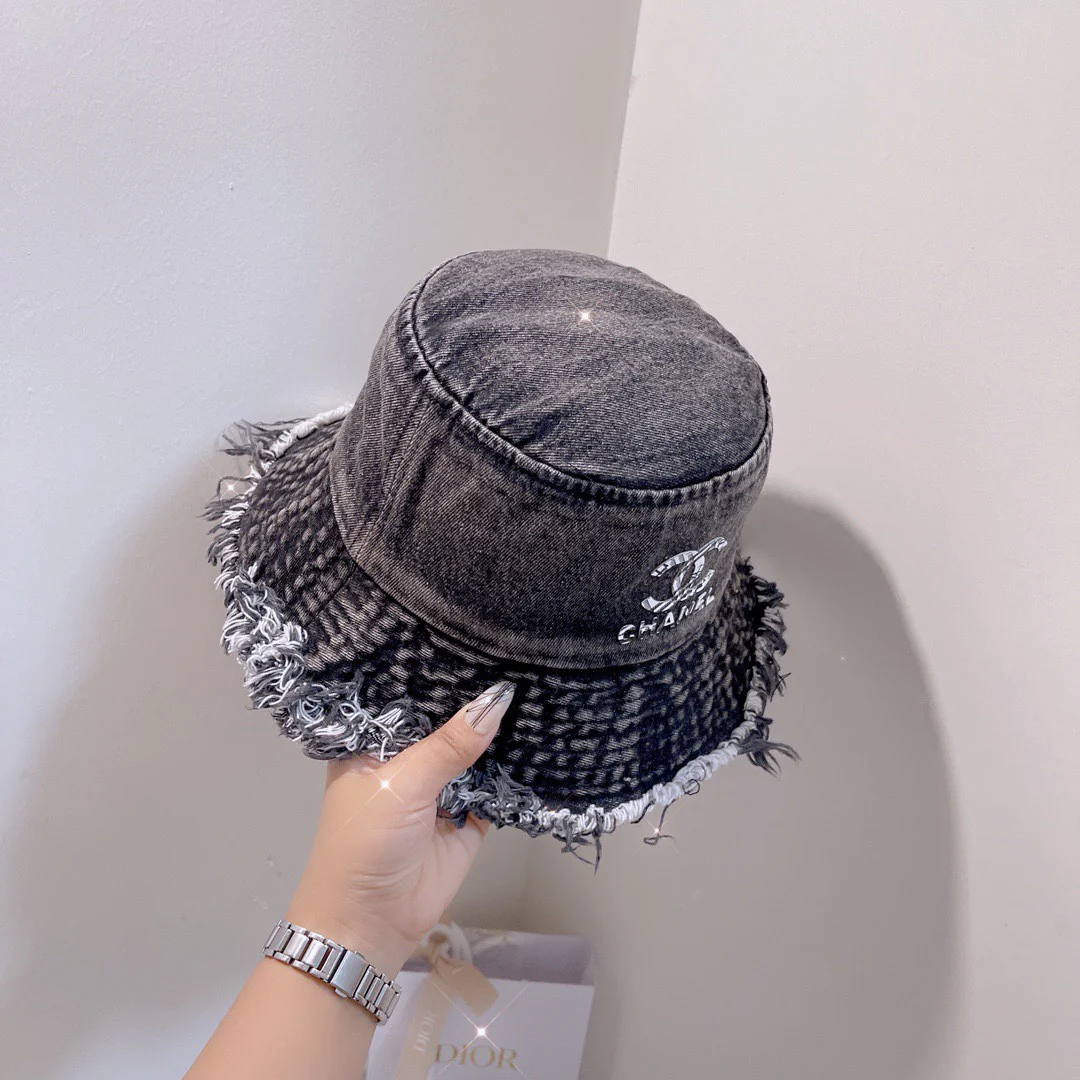 Chanel - Рыбацкая шляпа в стиле 