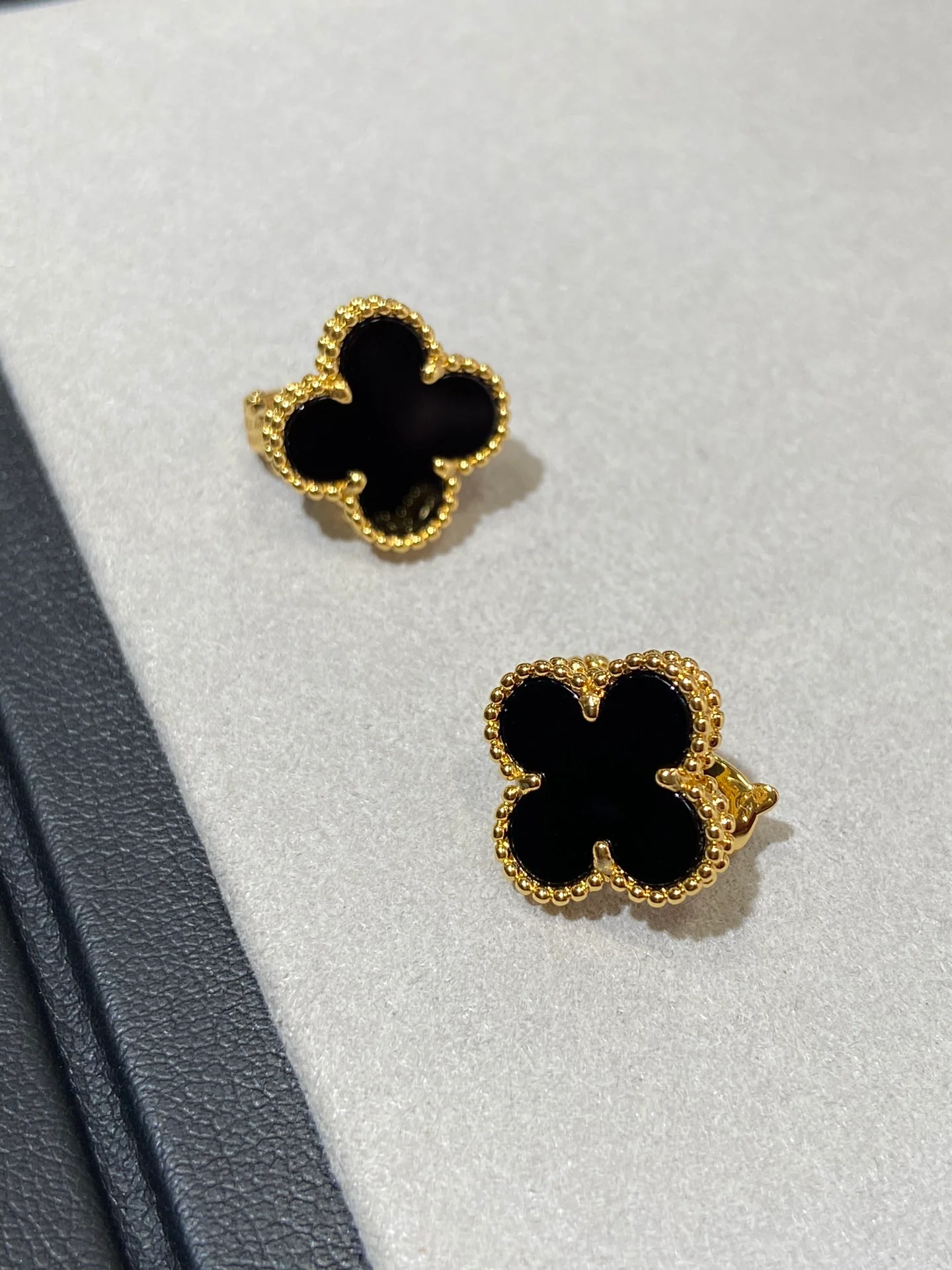 Серьги VCA 038