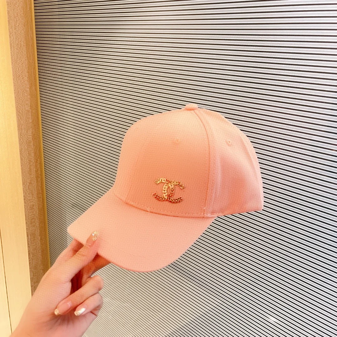 Бейсболка Chanel с пайетками — 4 цвета