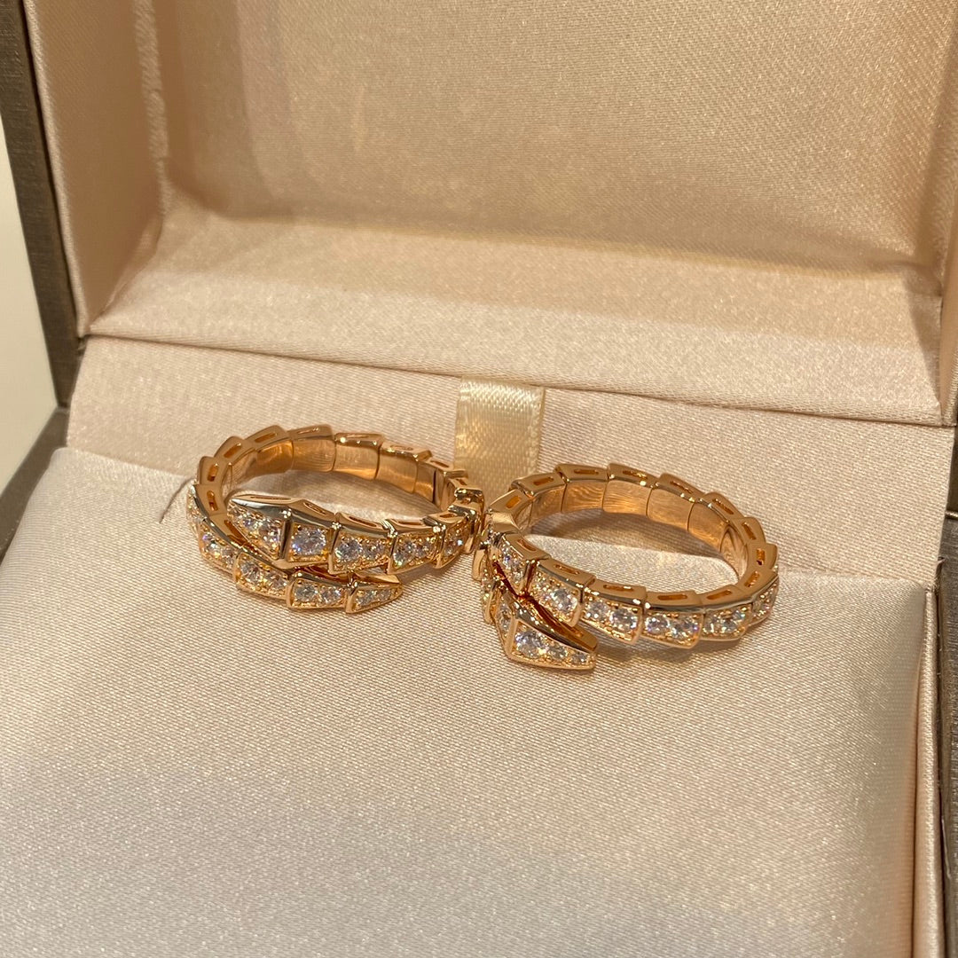 Кольцо Bvlgari 032