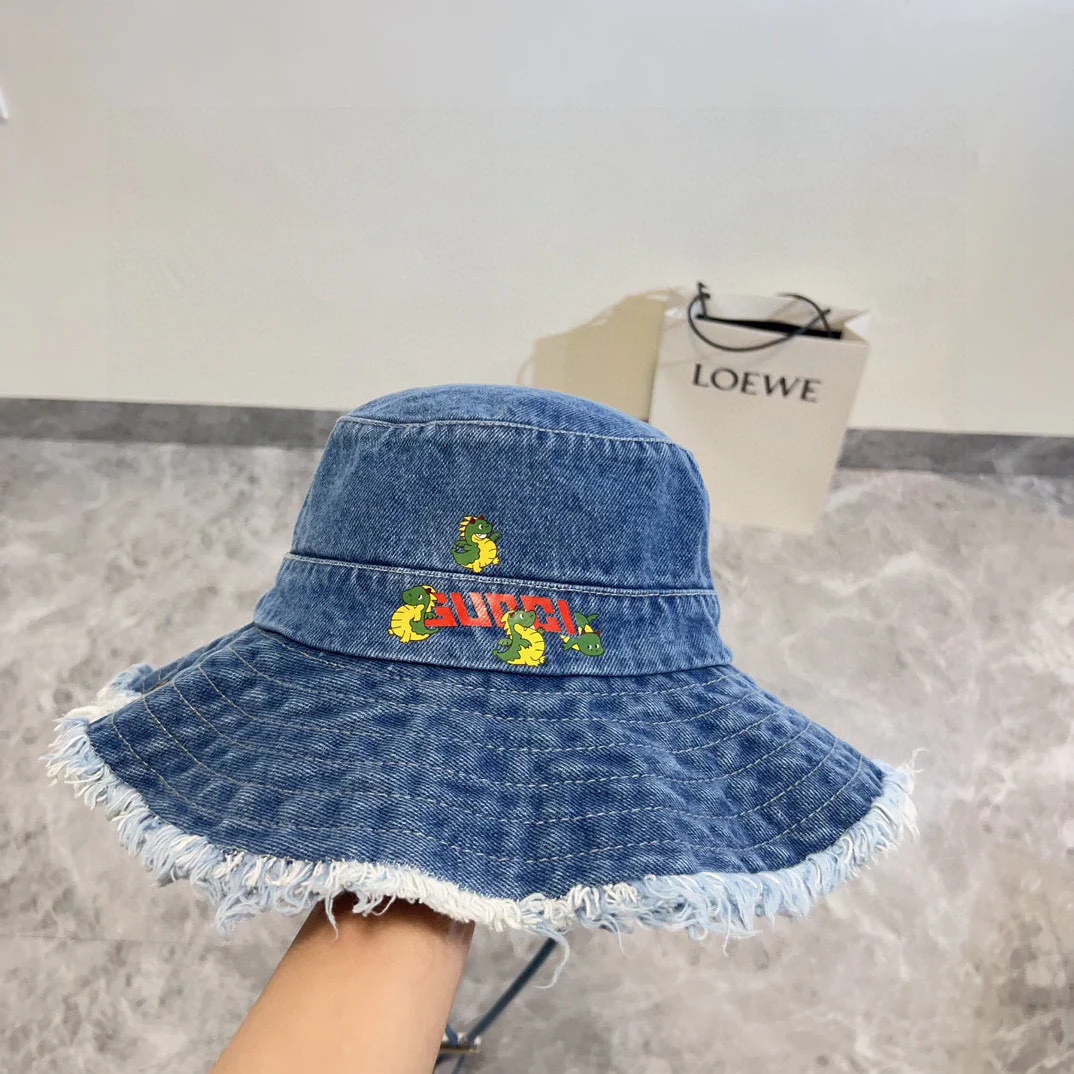 Gucci - Новая джинсовая панама для начала весны 2024 года