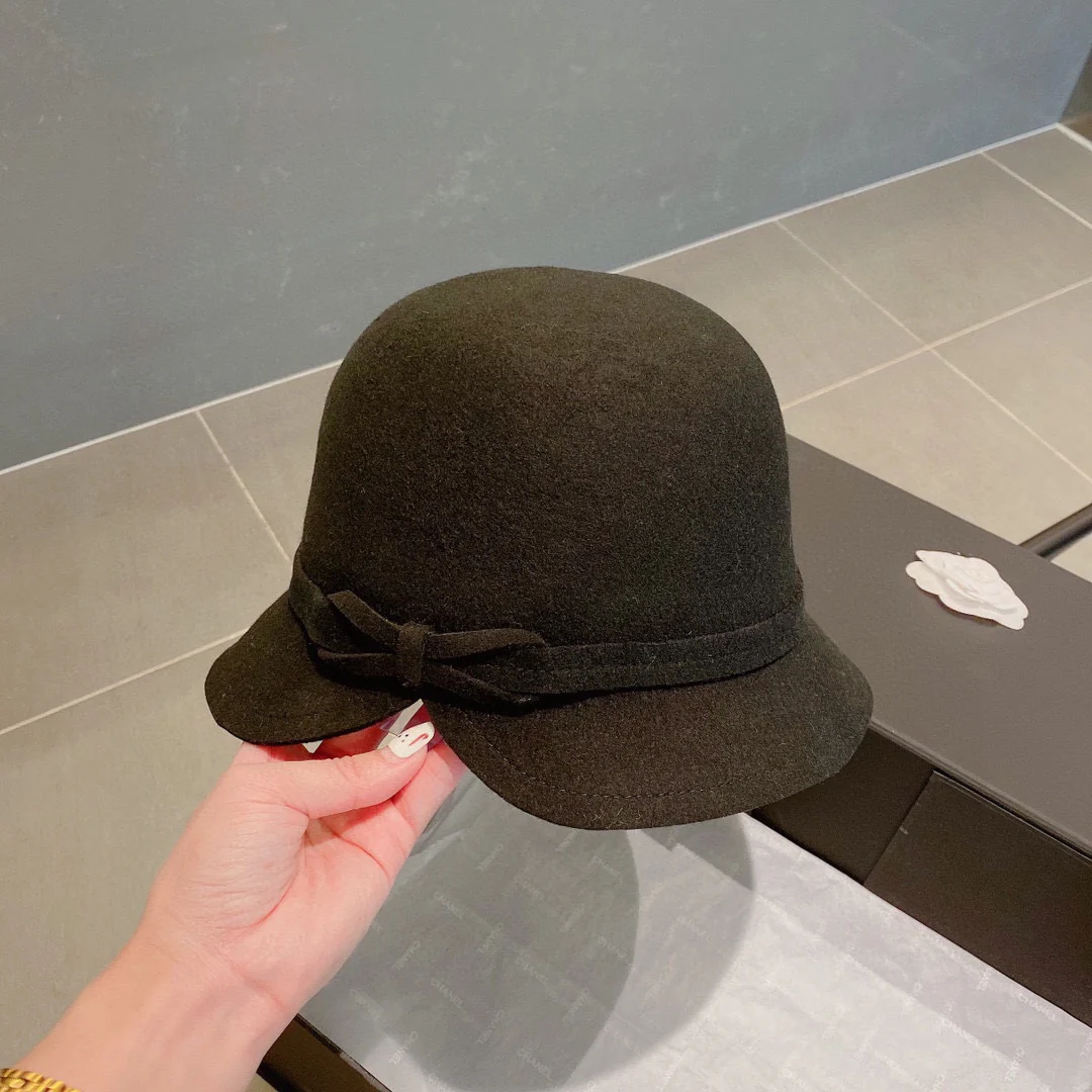 Chanel - Шерстяная шляпа - Черная