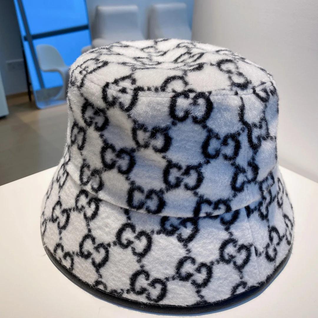 Шерстяная панама Gucci с монограммой - белая.