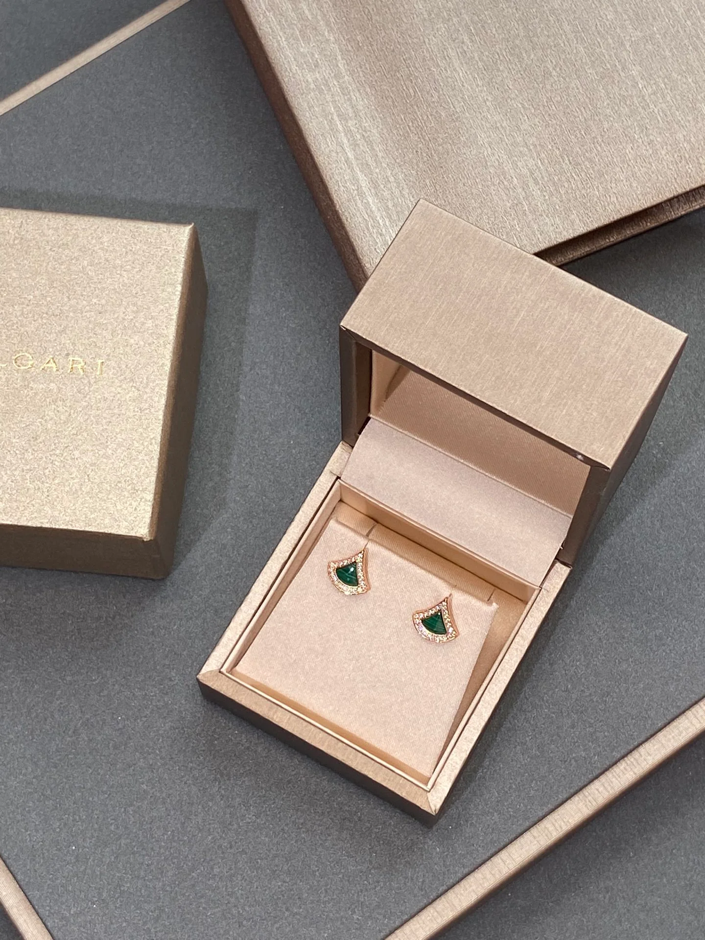 Серьги Bvlgari 038