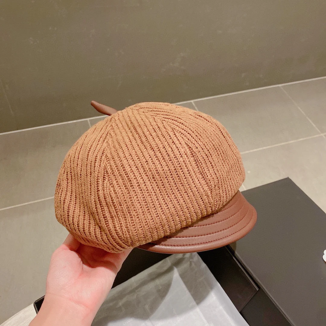 Prada - Вязаная бейсболка - Коричневая