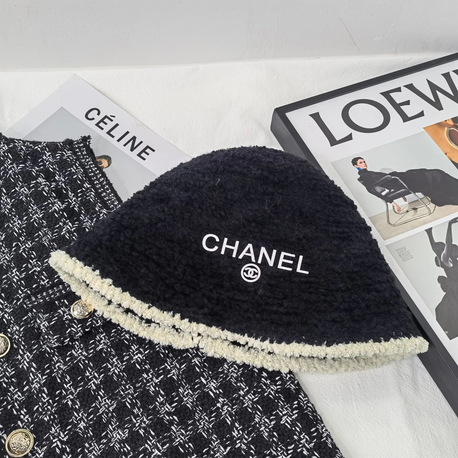 Chanel - Рыбацкая шляпа из овечьей шерсти - 1