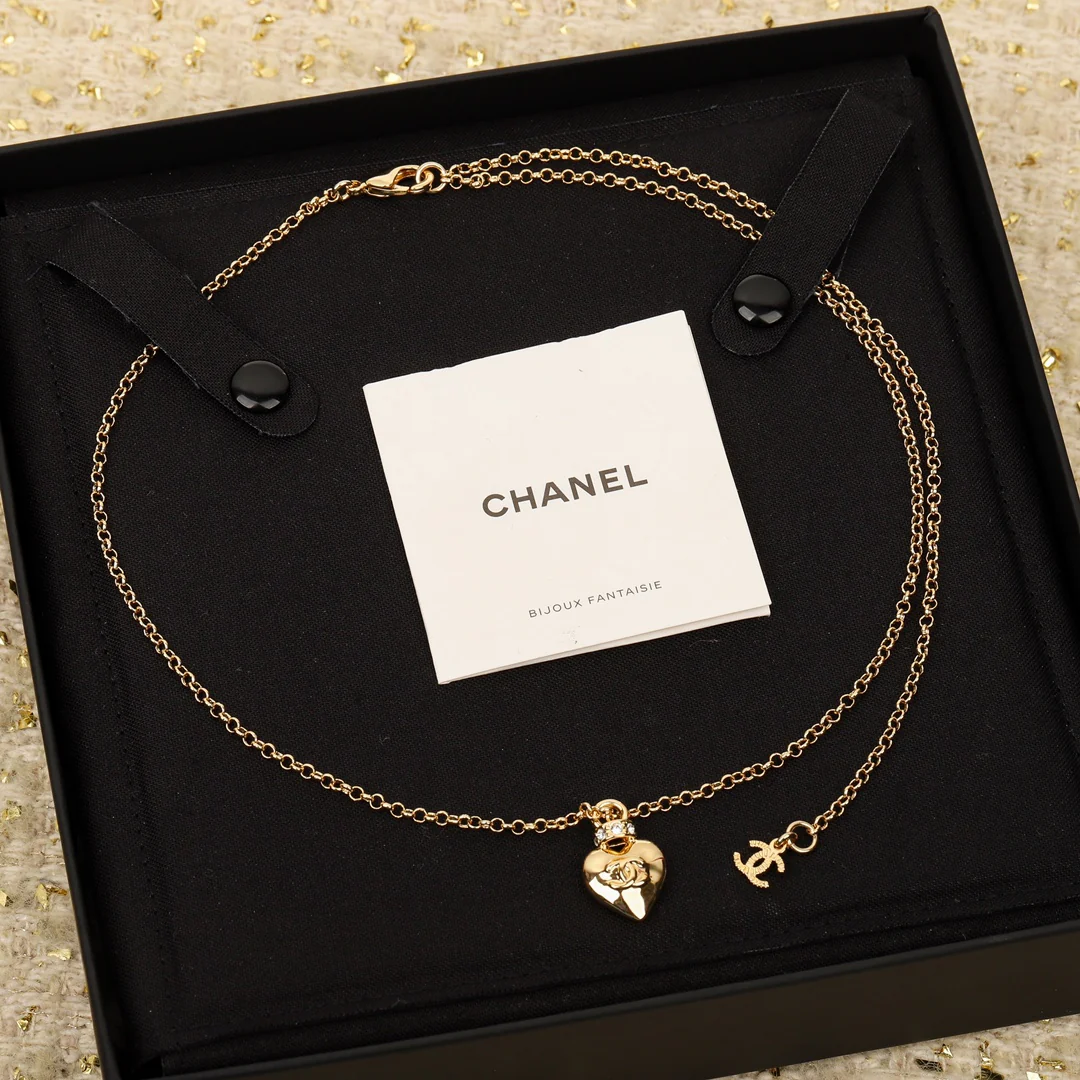 Колье Chanel 451