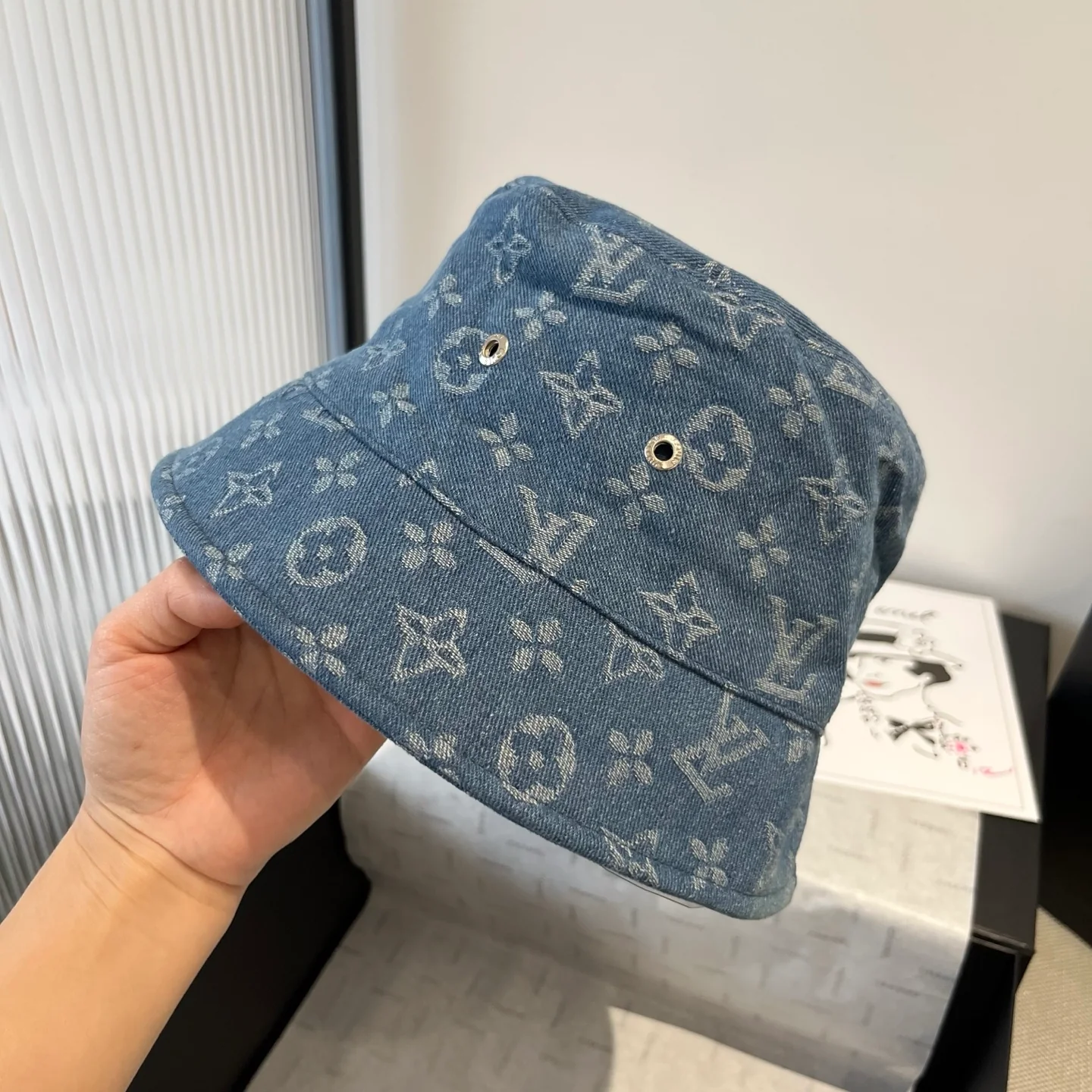 LV - Джинсовая панама с монограммой