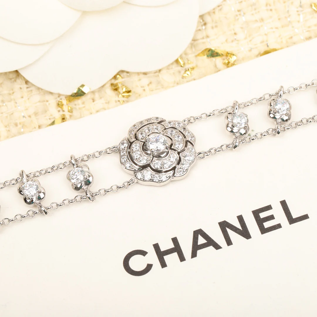 Chanel - Колье 581