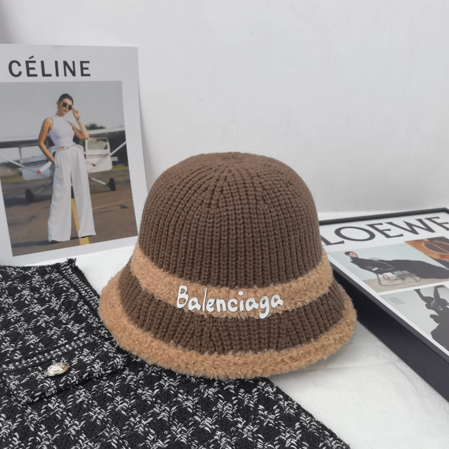 Balenciaga - Рыбацкая шляпа с полями