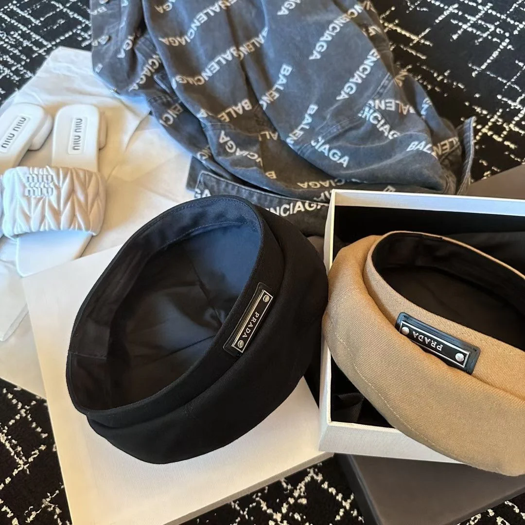 Prada - берет из коллекции осень/зима