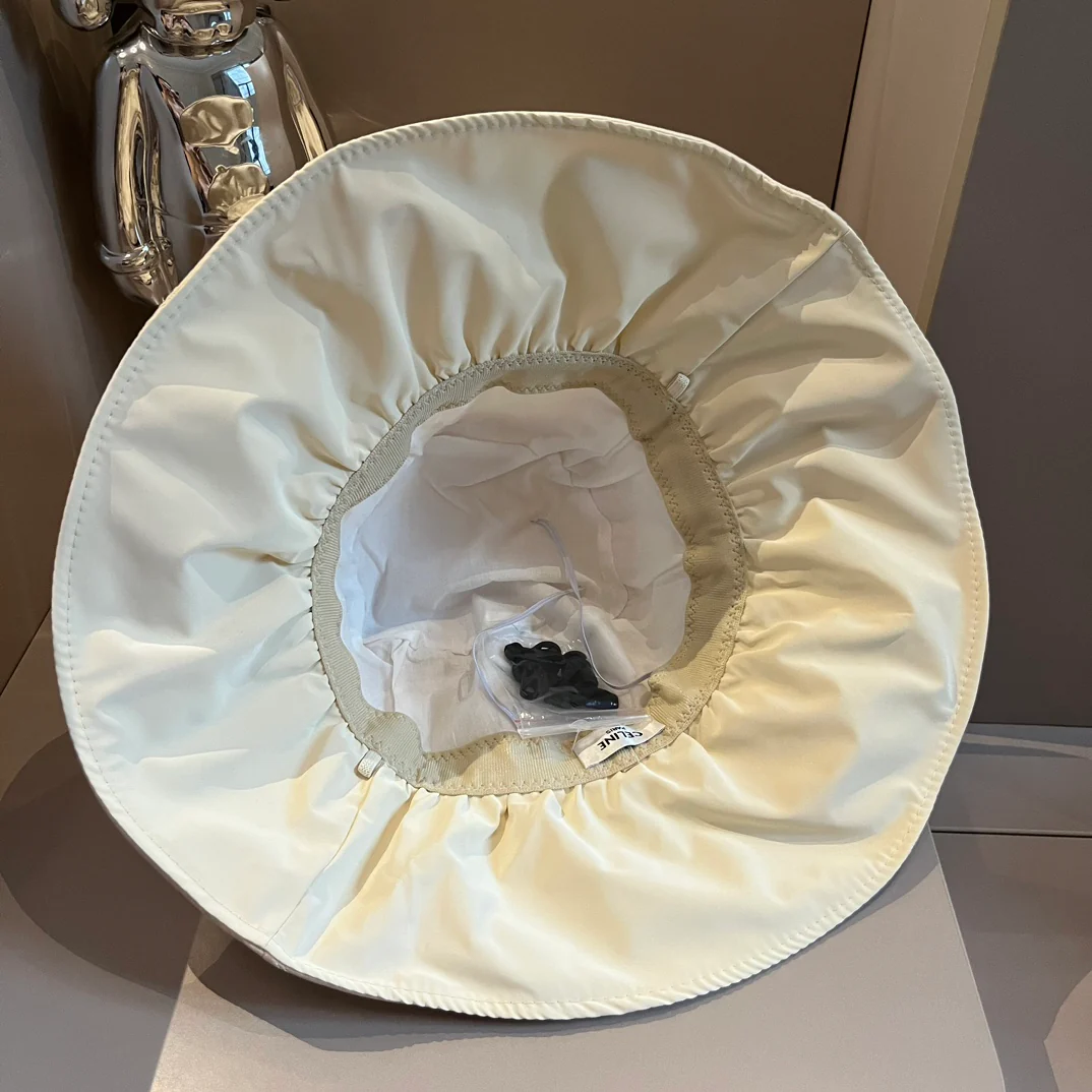 Celine - Новая солнцезащитная шляпа с оборками - Бежевая