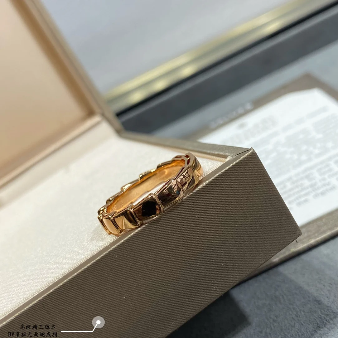 Кольцо Bvlgari 013