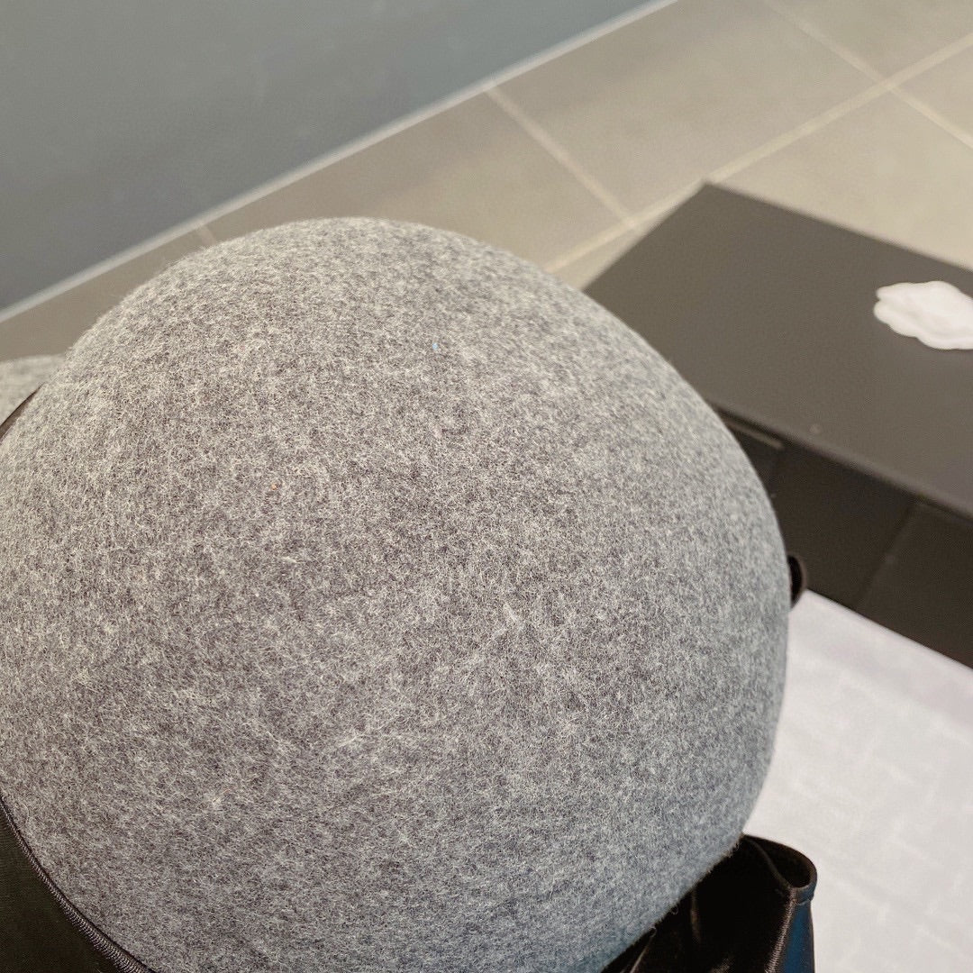 Шерстяная шляпа Chanel - серая - 1