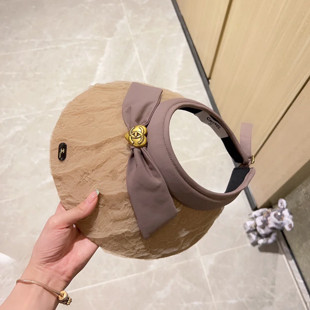 Новинка сезона весна/лето 2023 от Chanel - Худи с бантом - Солнцезащитная шляпа