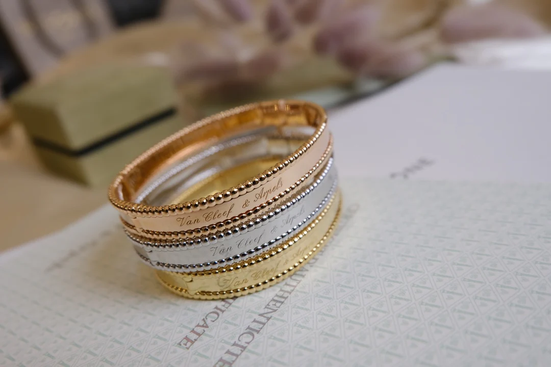 VCA-Браслет-4