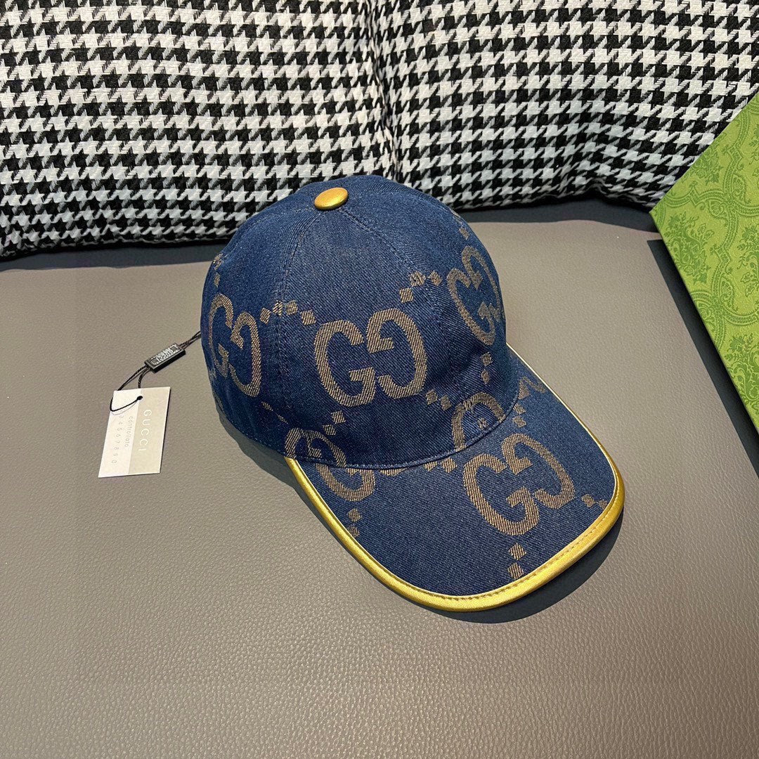 Бейсболка Gucci Big Double G — жёлтая