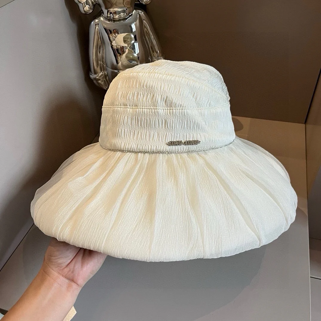 Miu Miu - Новая элегантная рыбацкая шляпа 2024 года - белая