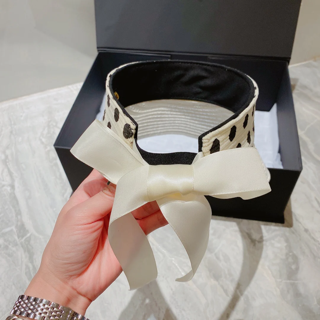 Солнцезащитная шляпа Chanel - Открытый жилет - Белый - 2