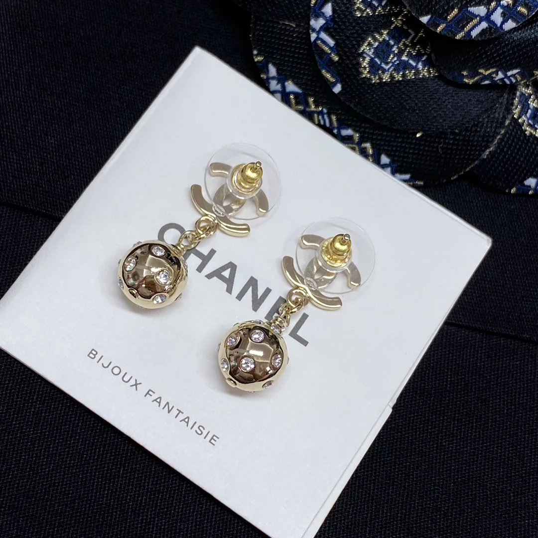 Серьги Chanel 1000