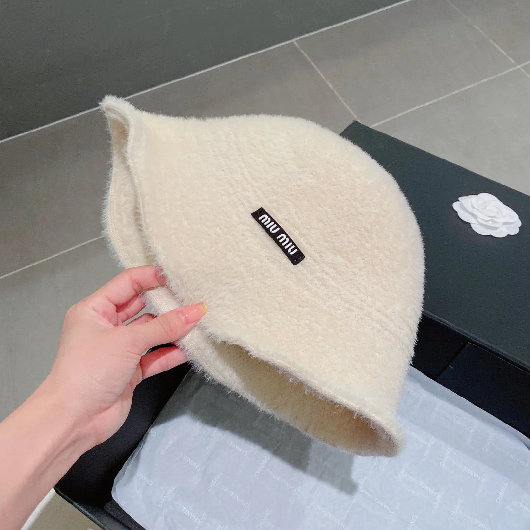 Miu Miu - Рыбацкая шляпа из норки - Белая