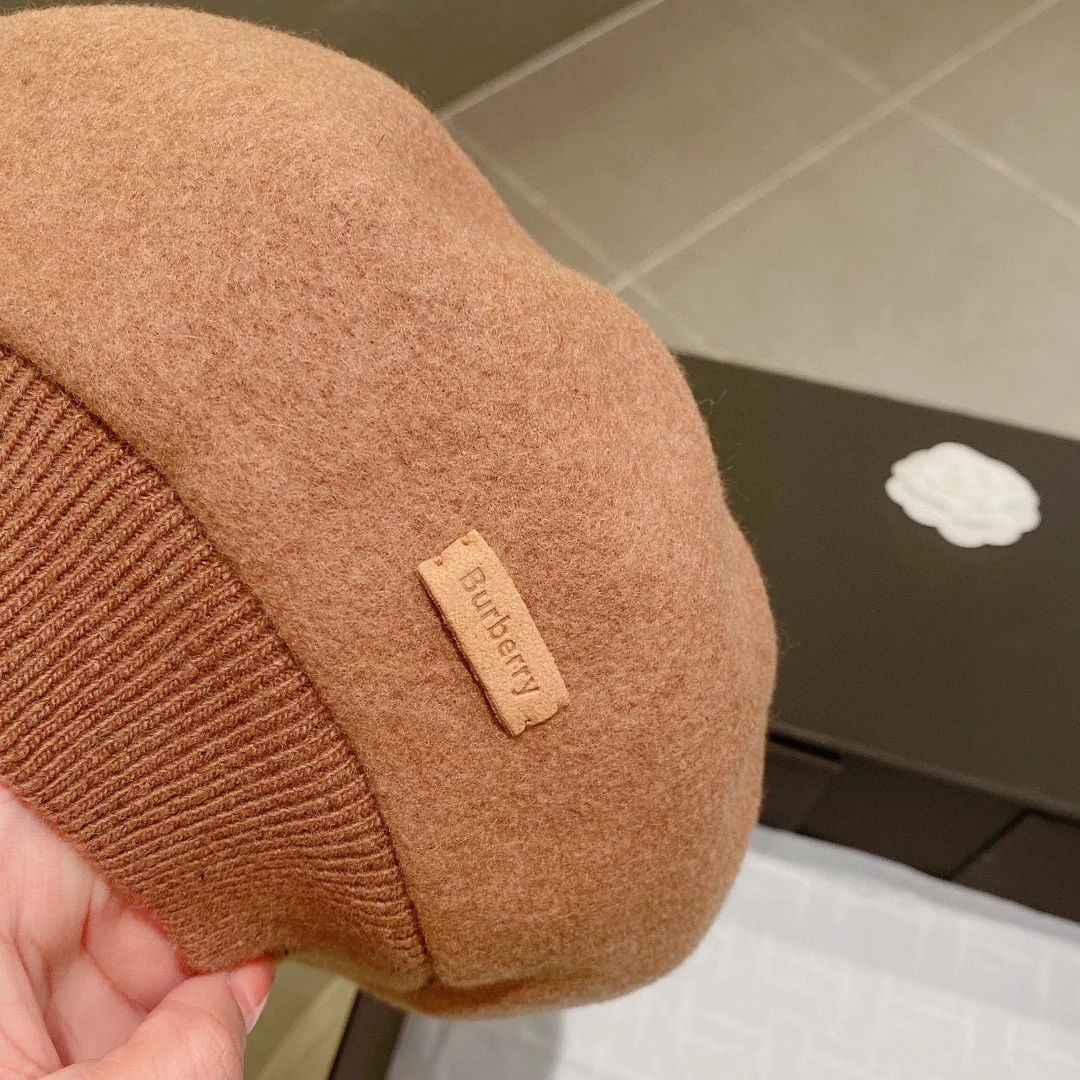 Шерстяной берет Burberry - коричневый