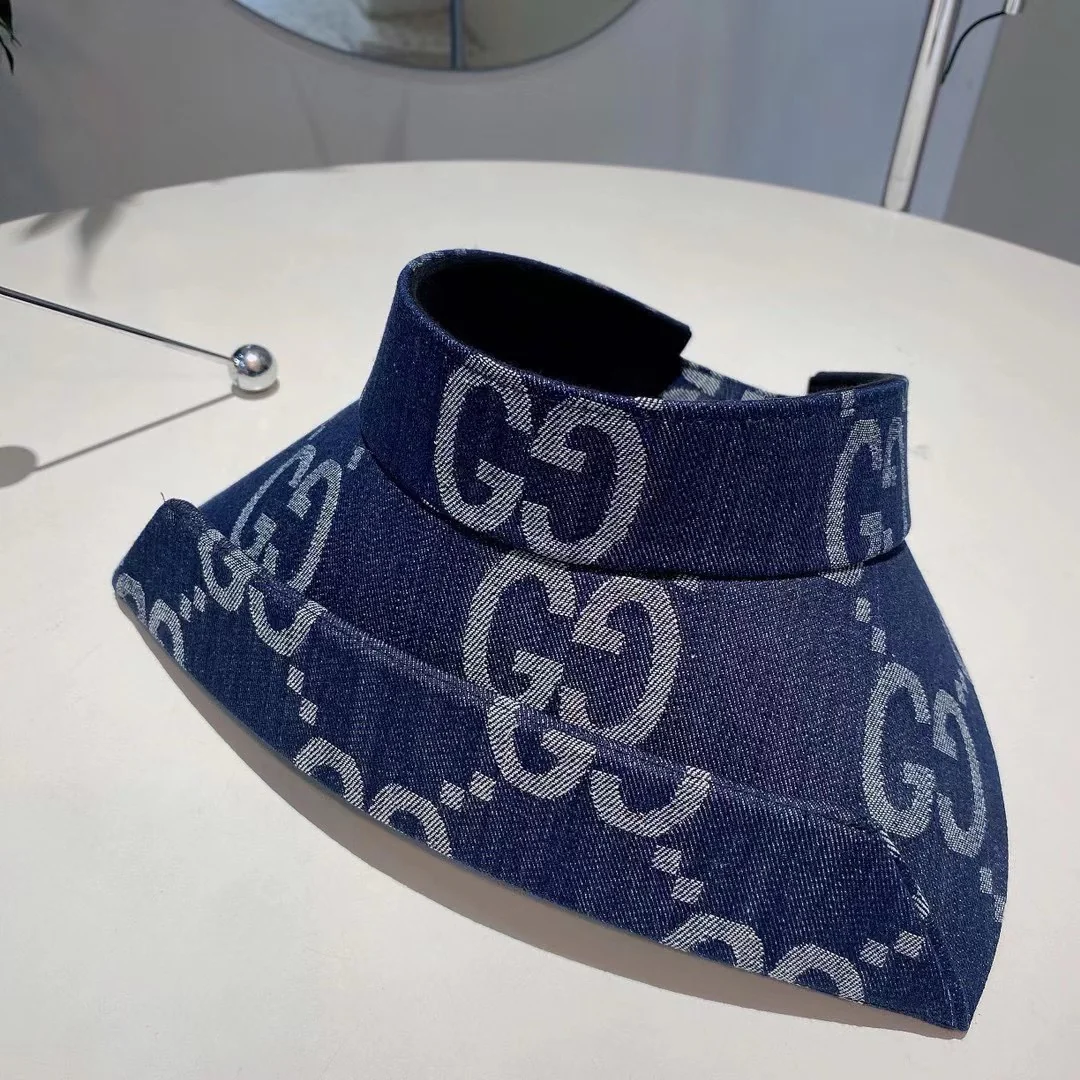 Gucci - Новая солнцезащитная шляпа с монограммой Double G