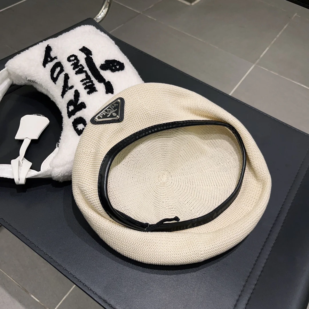 Prada - Вязаный берет - Белый