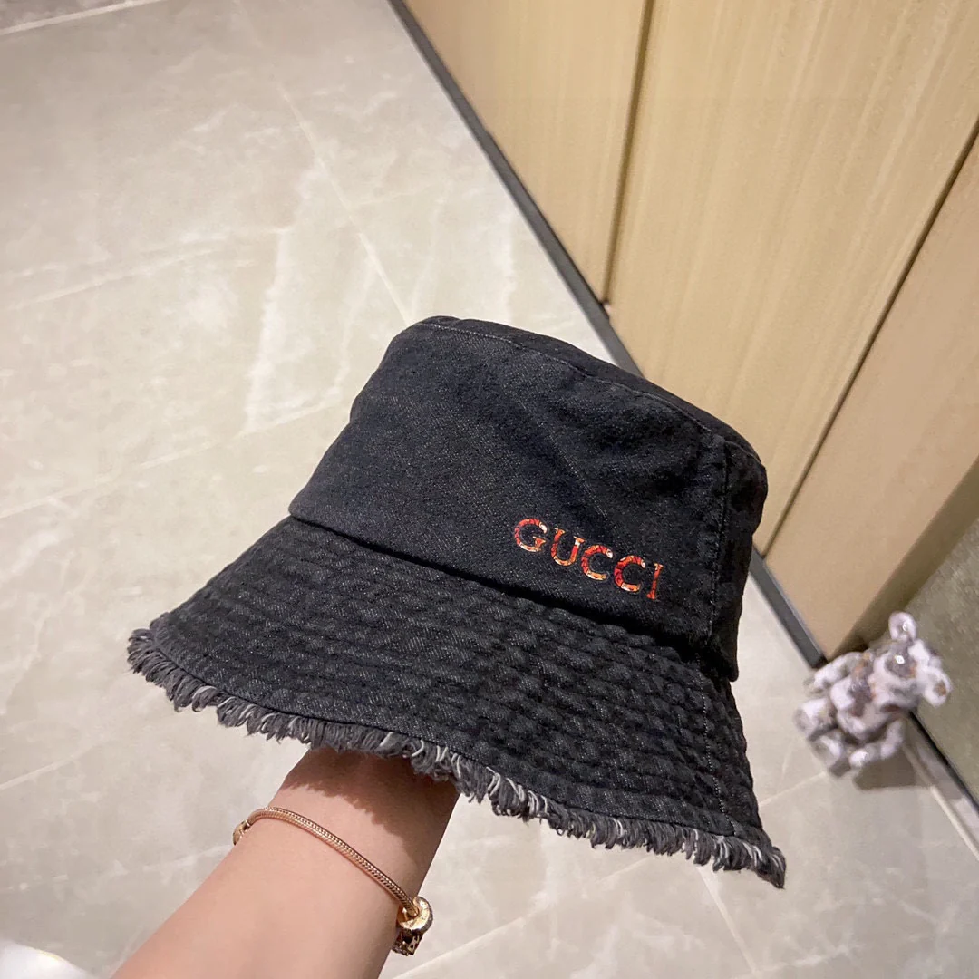 Gucci - Новинки 2023 года