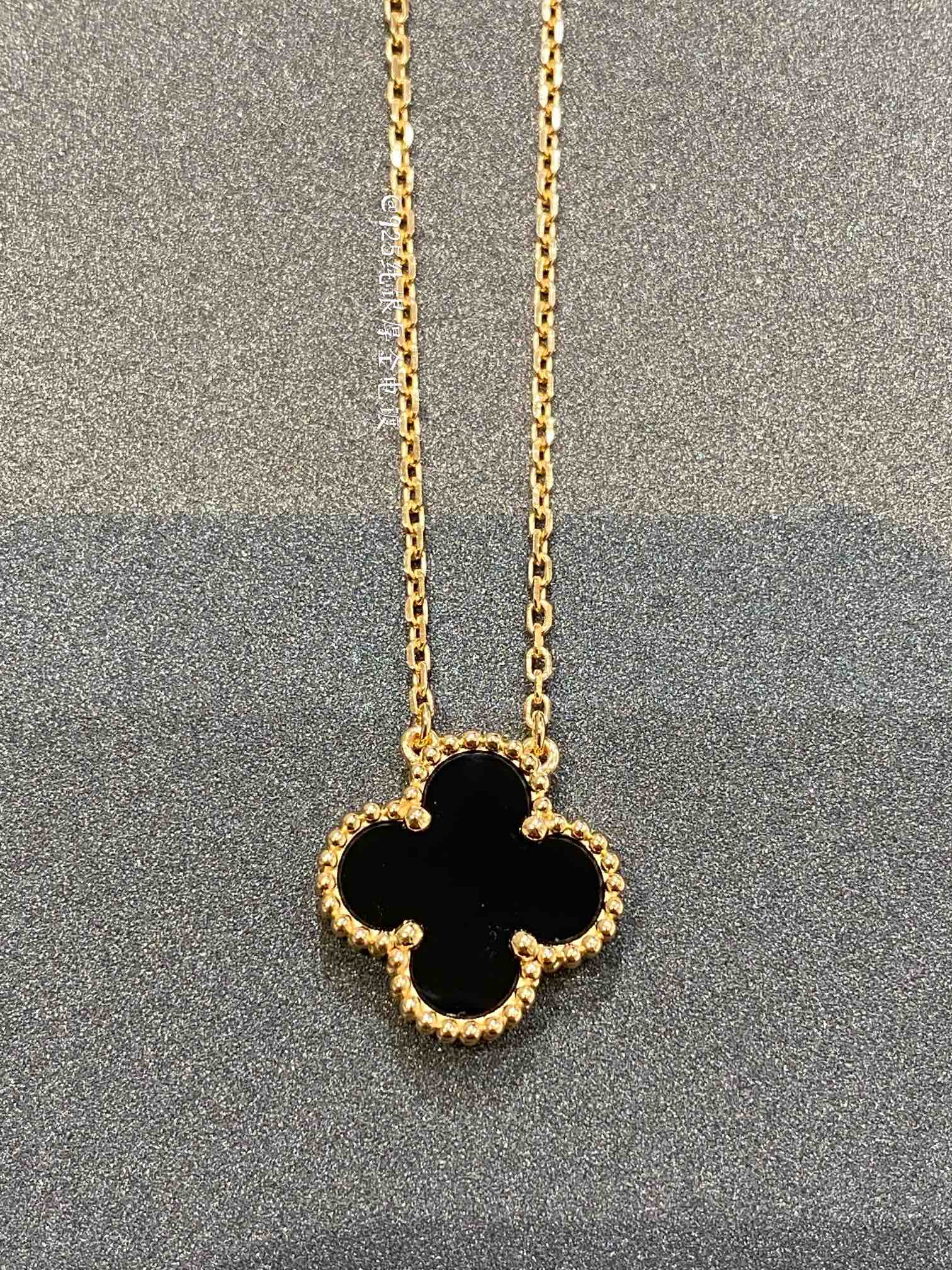 Van Vek - Колье 120