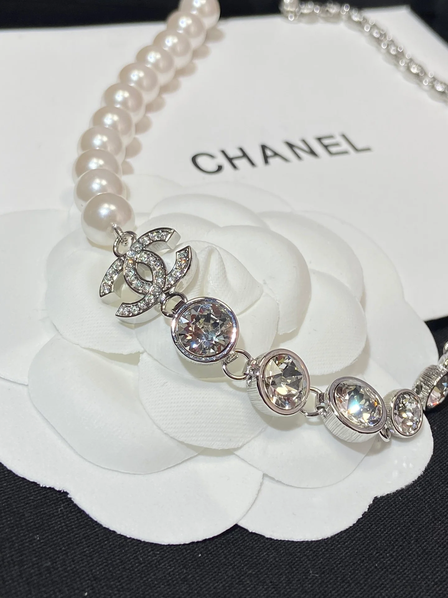 Chanel - Колье 435