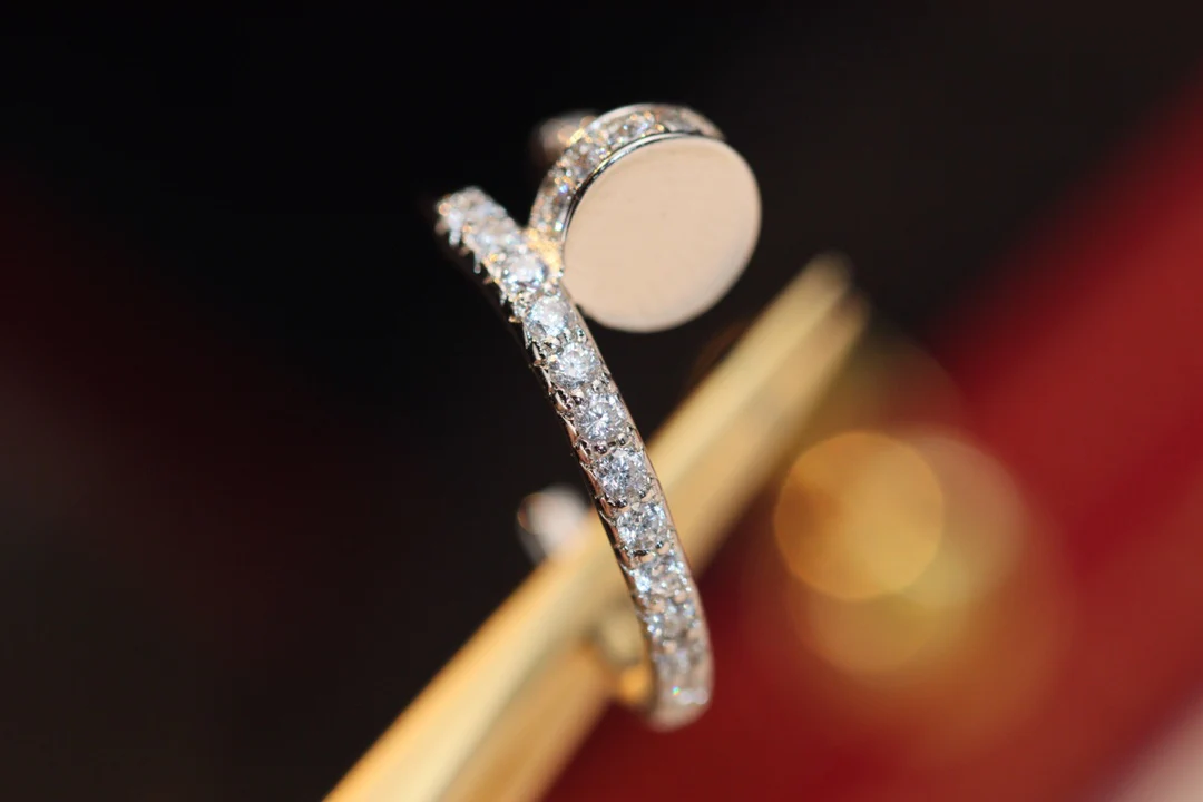 Серьги Cartier 037